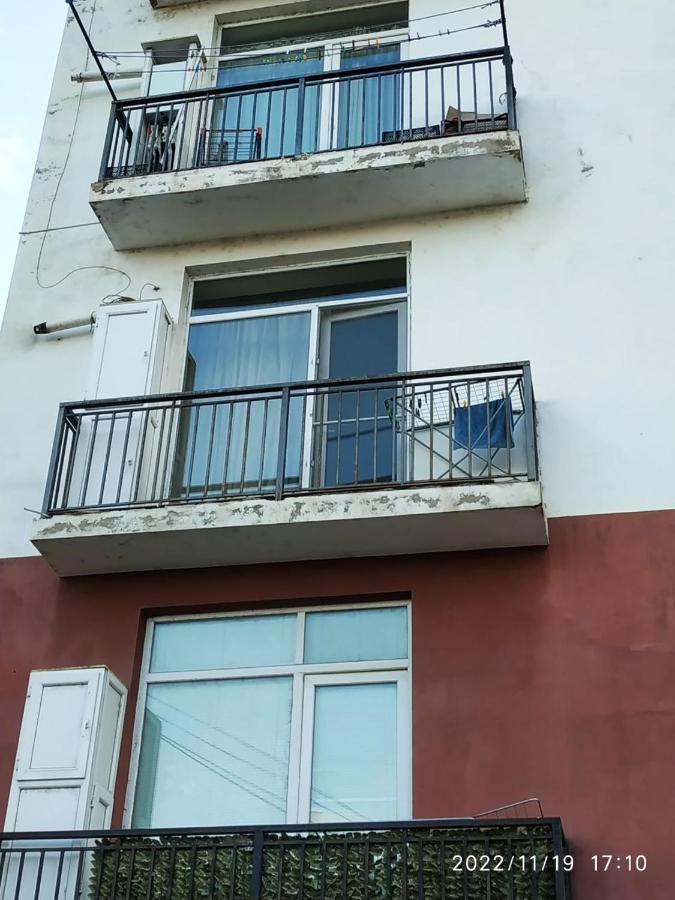 Apartment Sandra Tiflis Exterior foto