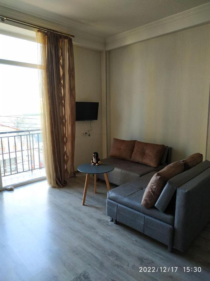 Apartment Sandra Tiflis Exterior foto